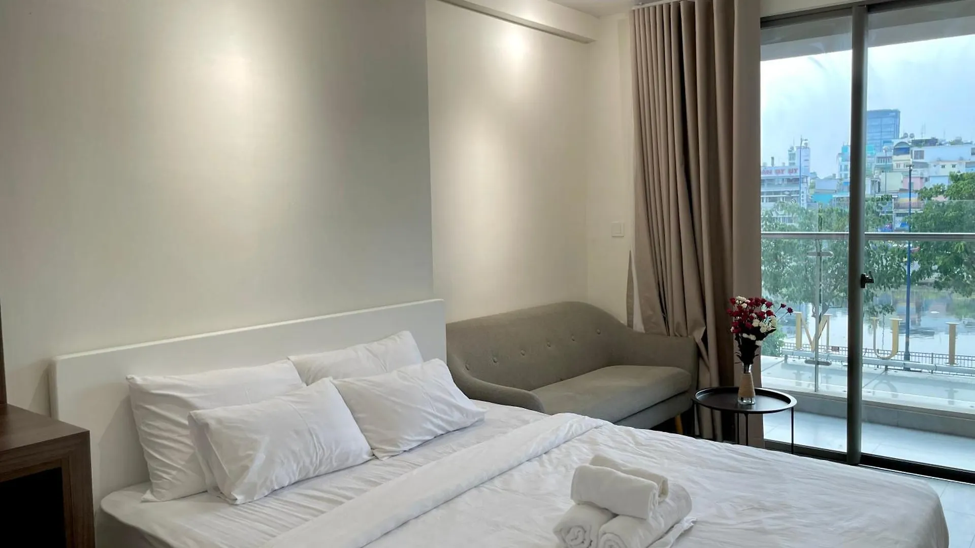 Pc House - Millennium Apartment Ho Chi Minh City